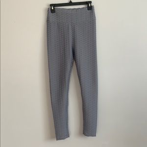 Slimming ruched leggings!